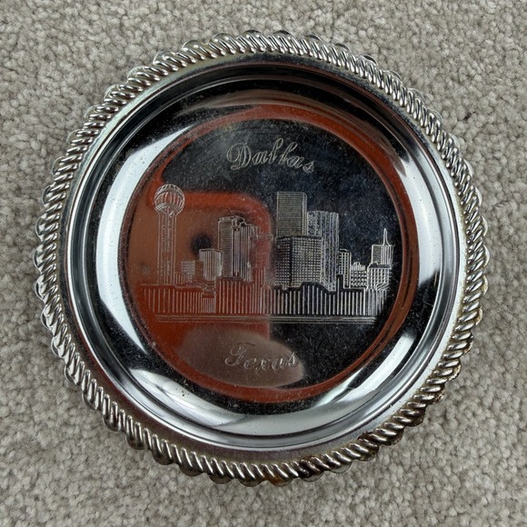 Other - Vintage Ash Tray Medora - DALLAS , TEXAS - Collectible Decoration Disc Historic